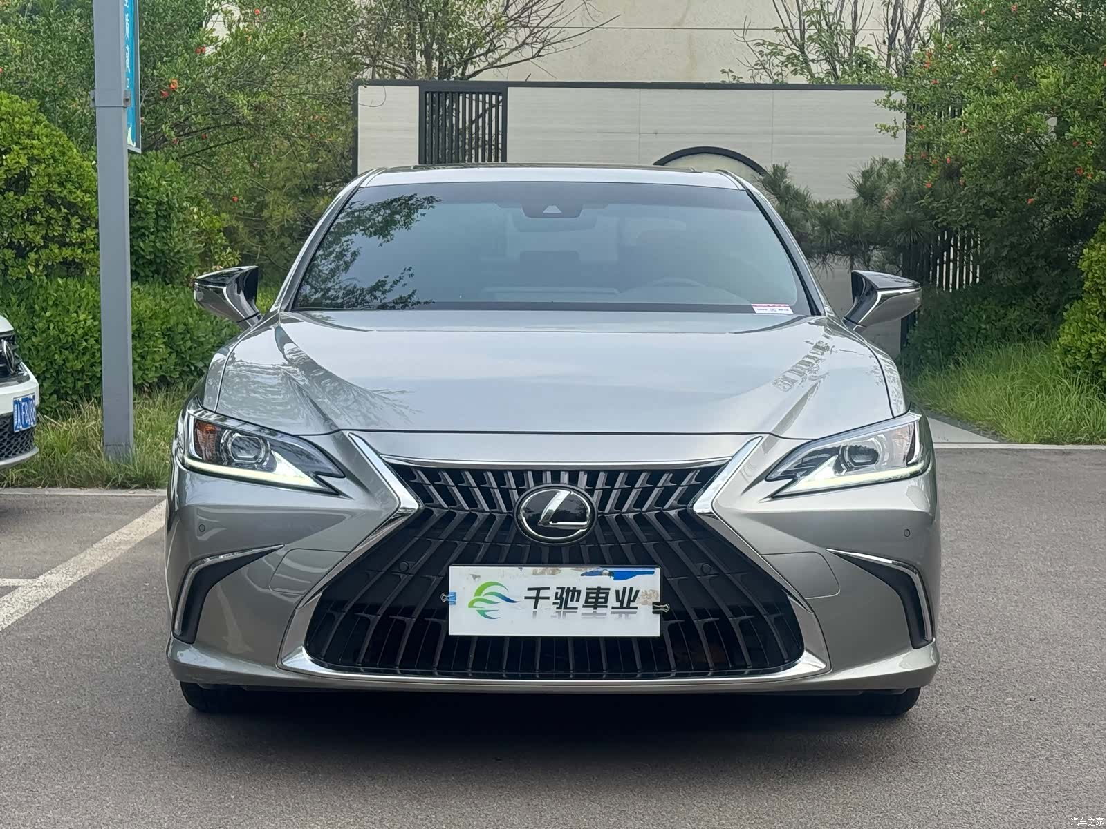 Lexus ES, 2023 2