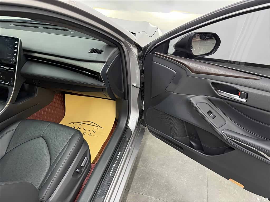 Toyota Avalon, 2020 11
