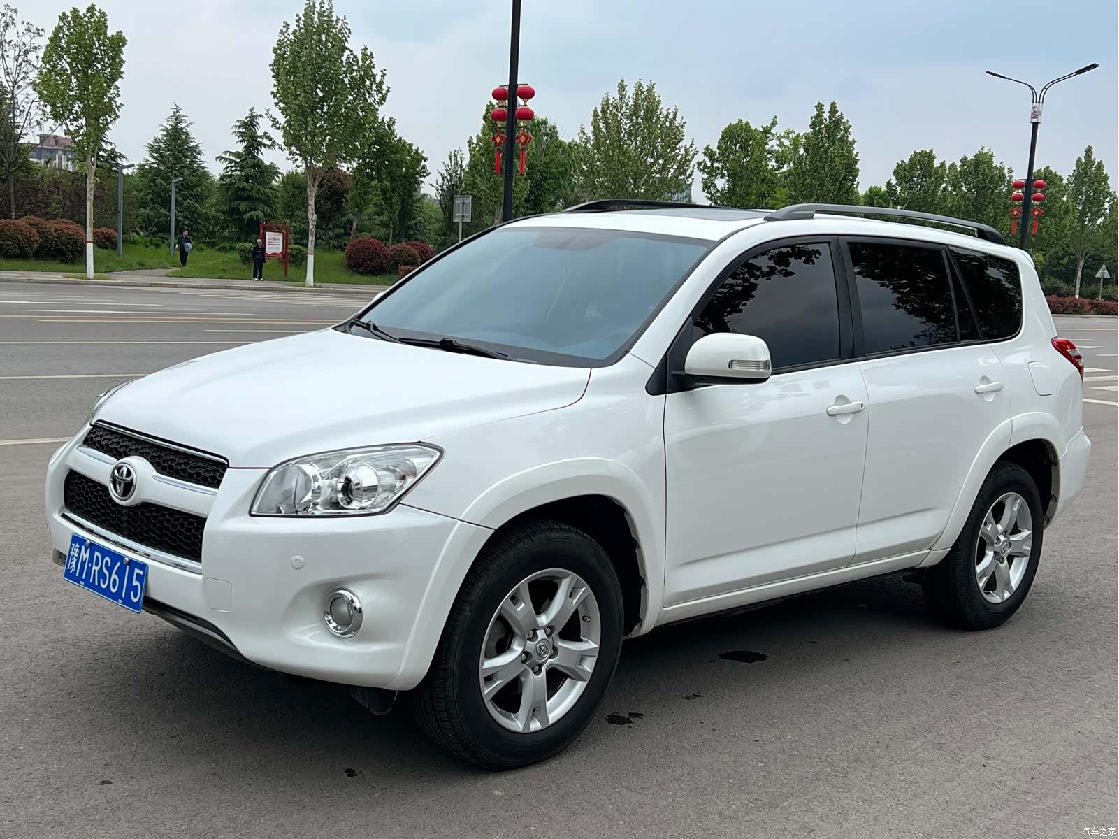 Toyota RAV4, 2013 1
