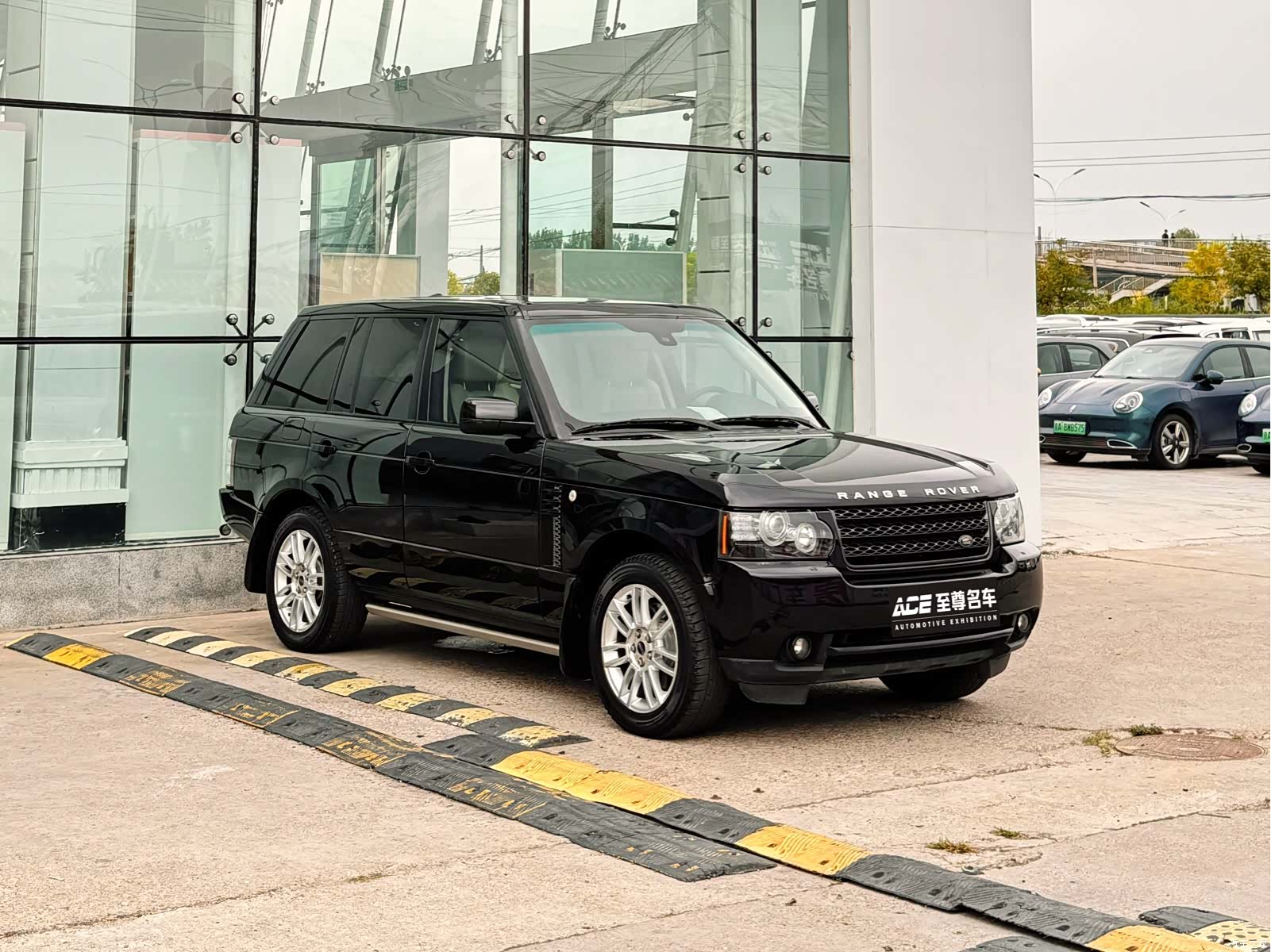 Land Rover Range Rover, 2012 3