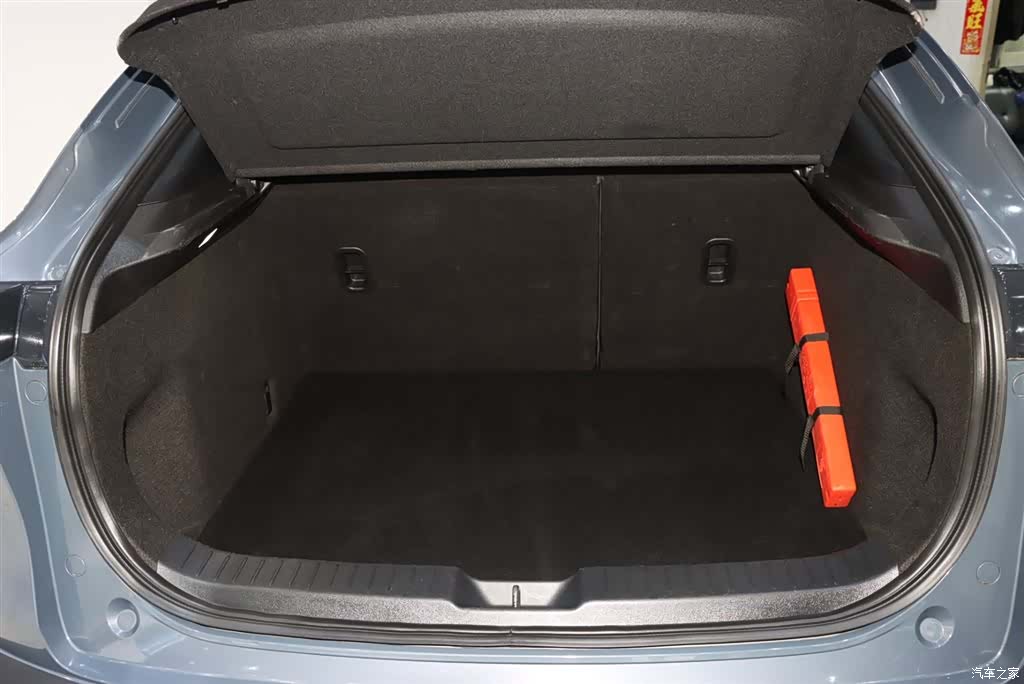 Mazda CX-30, 2021 17