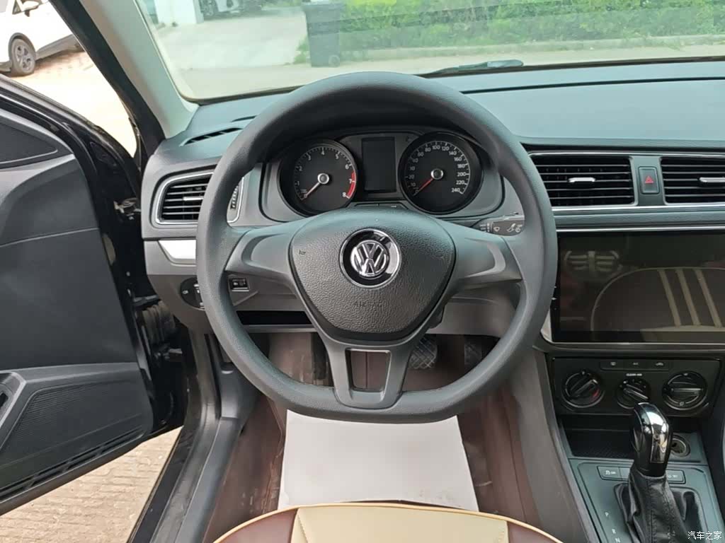 Volkswagen Lavida, 2016 11