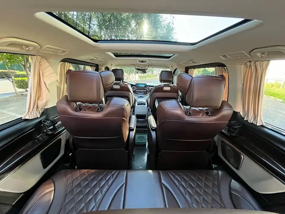 Mercedes-Benz V-class