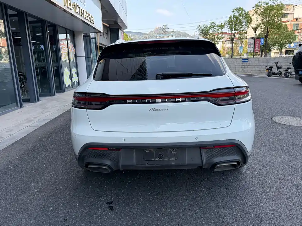 Porsche Macan