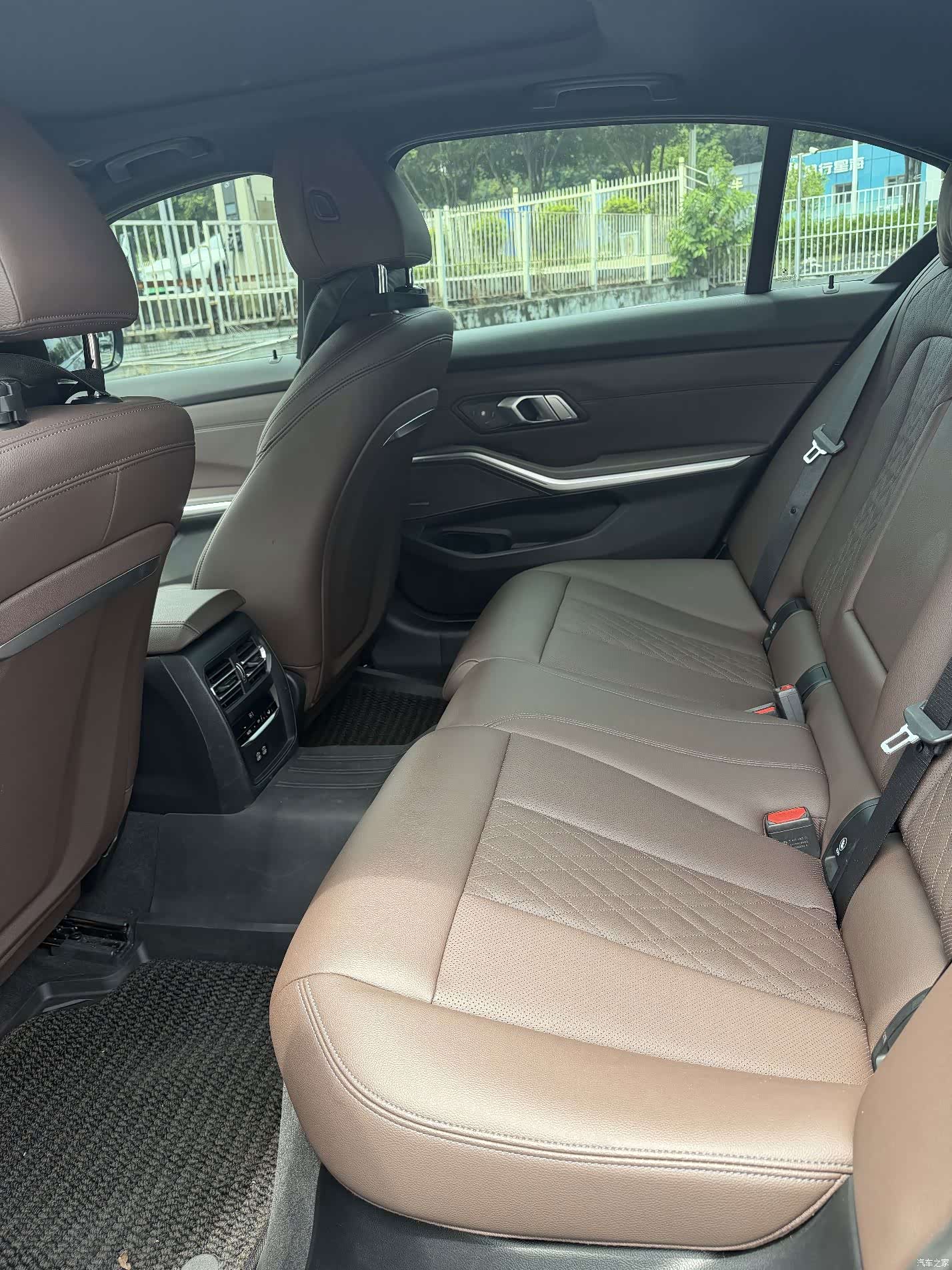 BMW 3 Series, 2023 7