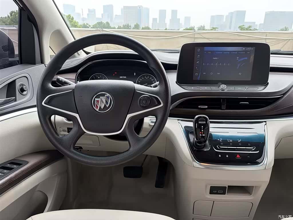 Buick GL8, 2023 8