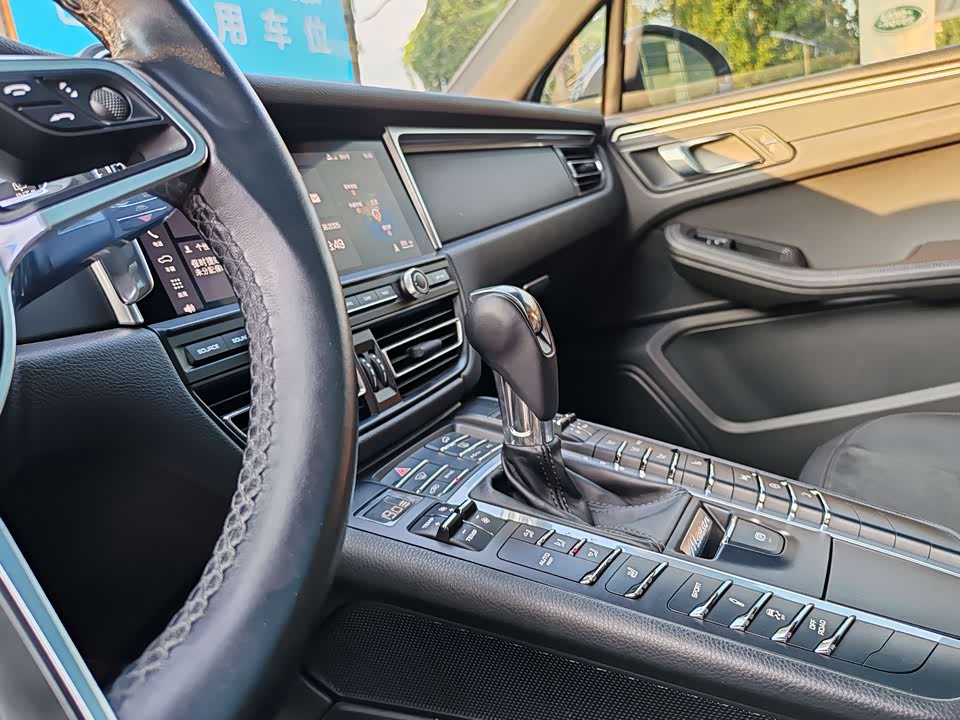 Porsche Macan Porsche Macan