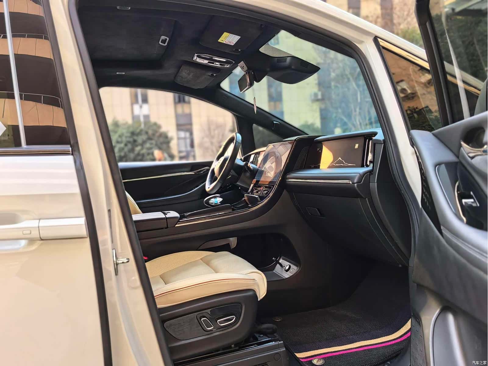 Trumpchi M8, 2022 9
