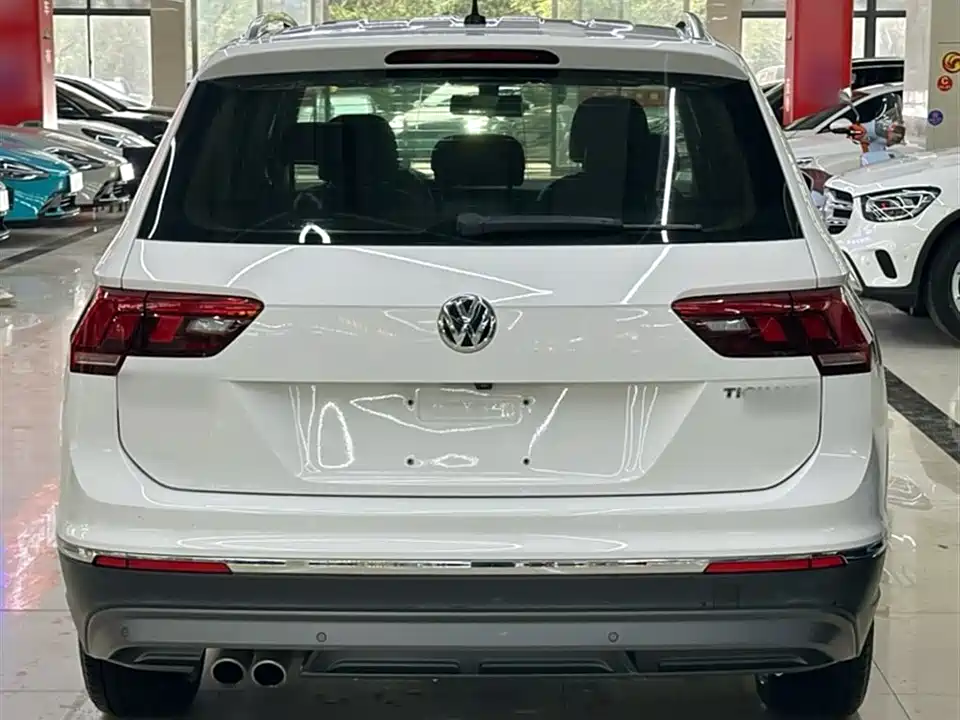 Volkswagen Tiguan L