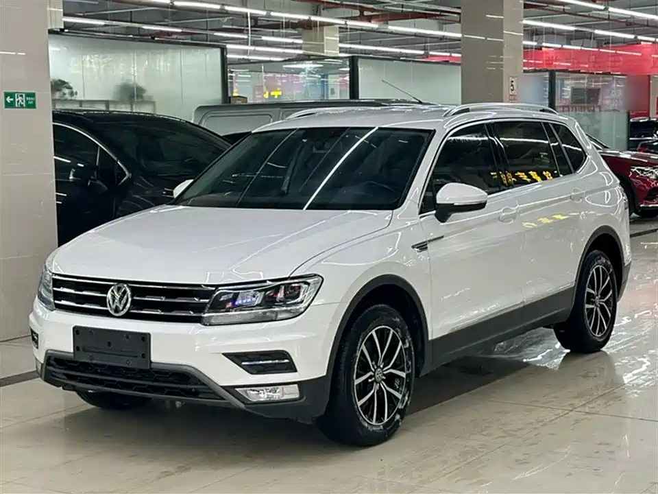 Volkswagen Tiguan L