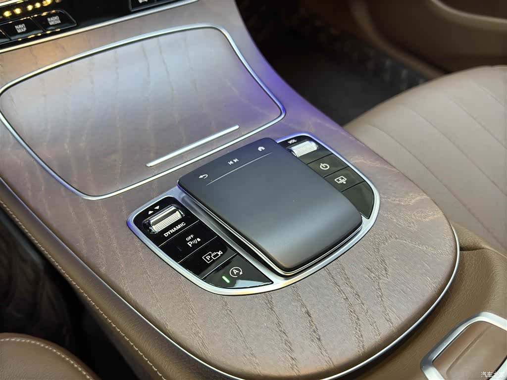 Mercedes-Benz E-Class, 2023 15