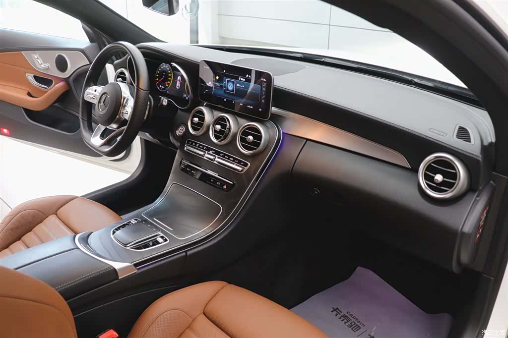 Mercedes-Benz C-Class, 2019 21