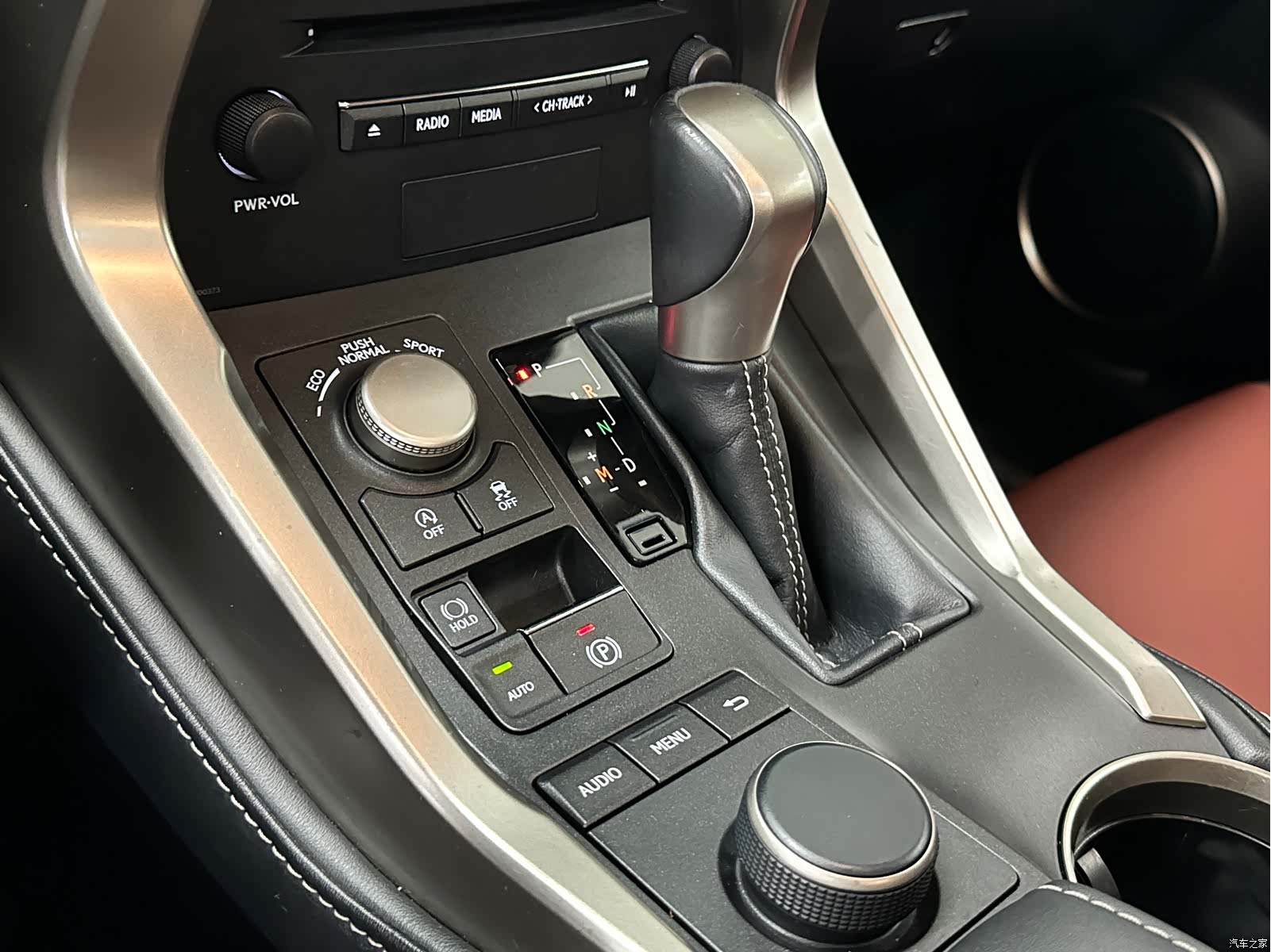 Lexus NX, 2015 20