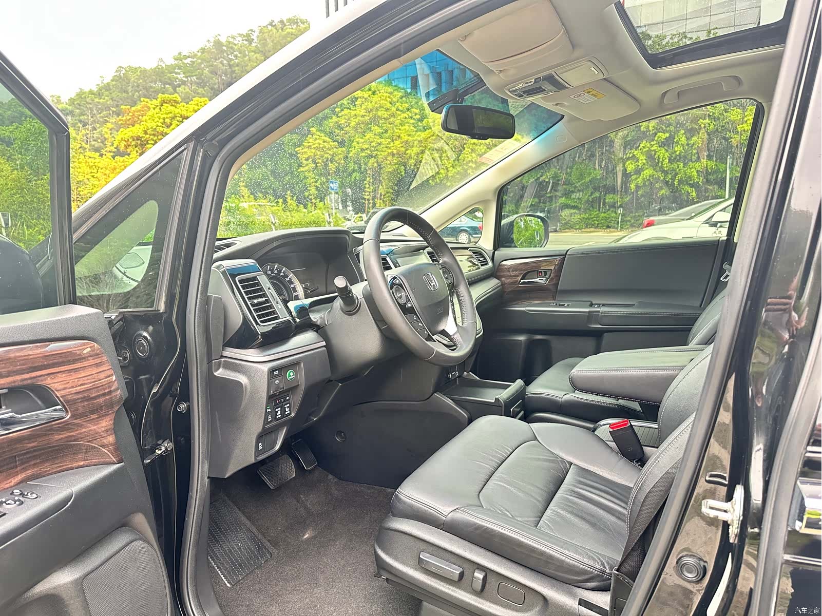 Honda Elysion, 2019 10