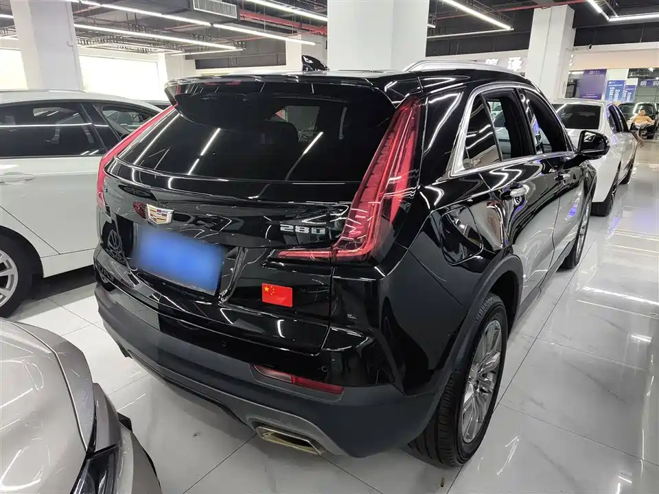 Cadillac XT4