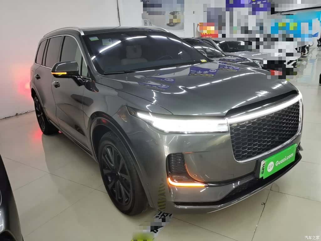 Li Auto ONE, 2023 4
