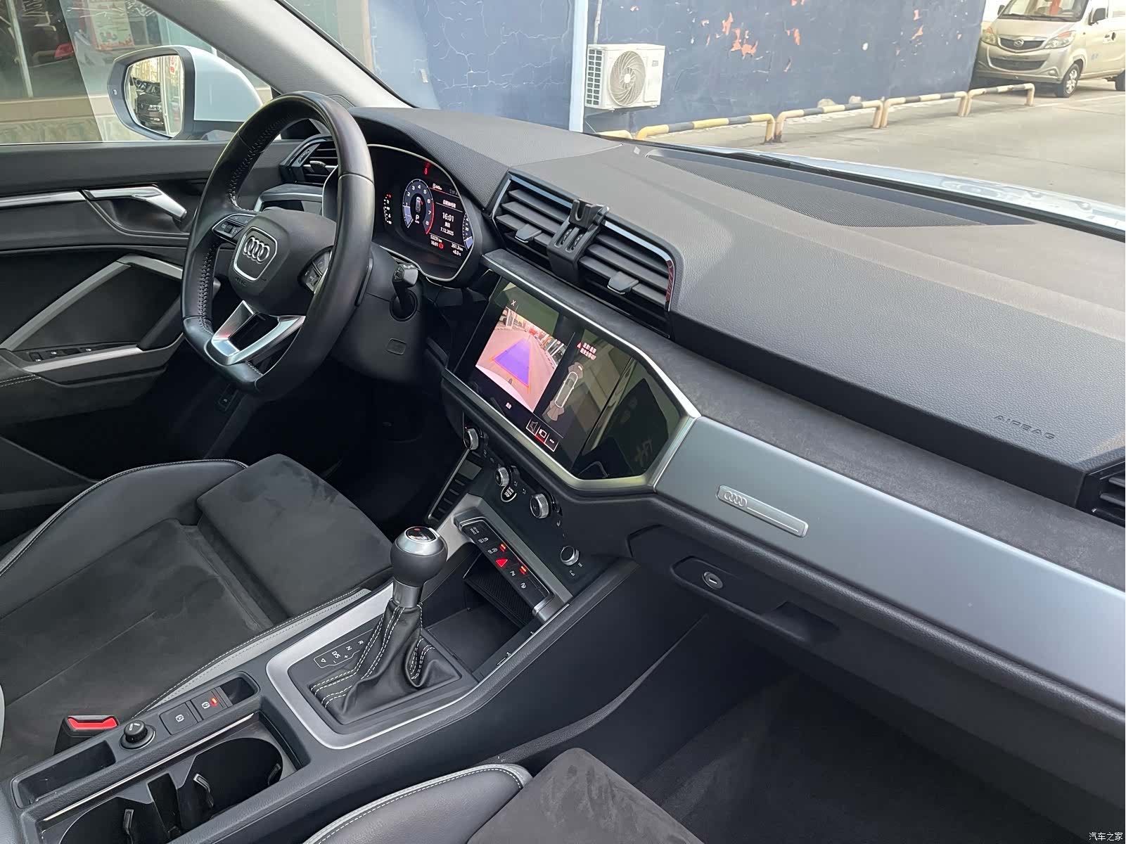 Audi Q3, 2021 14