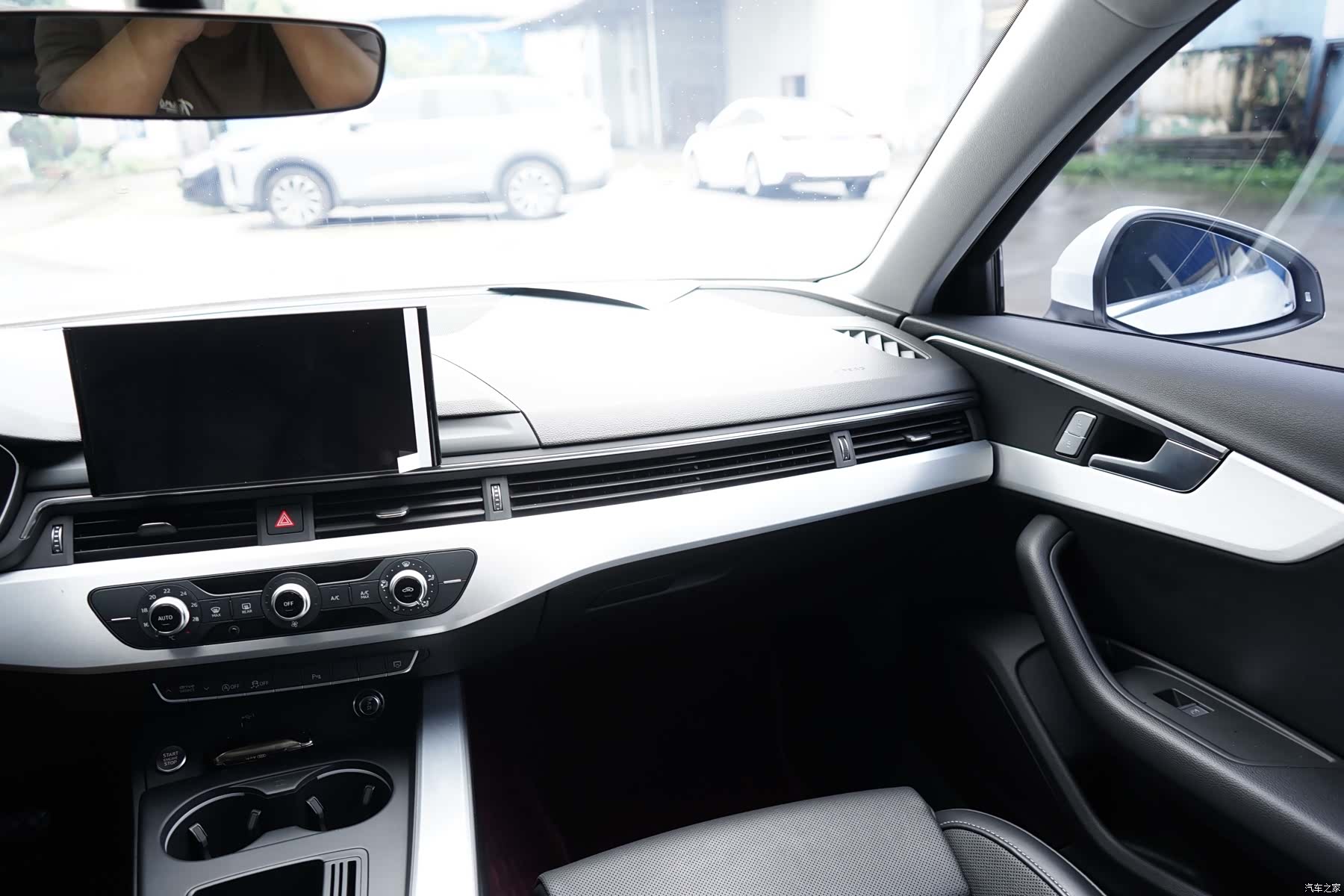 Audi A4L, 2024 14