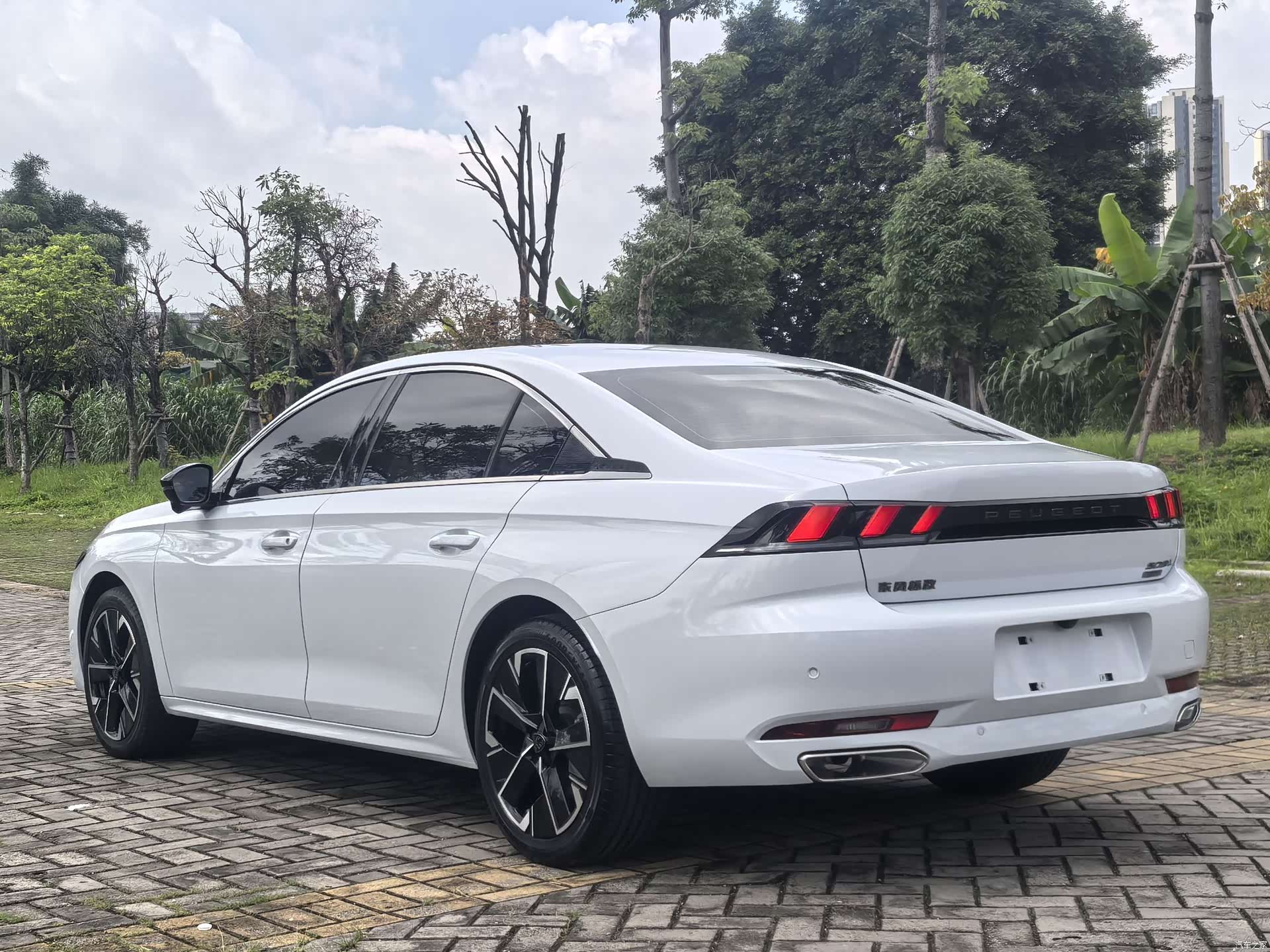 Peugeot 508L, 2024 4