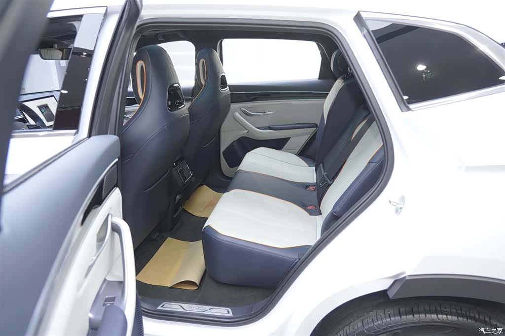BYD Song, 2023 10