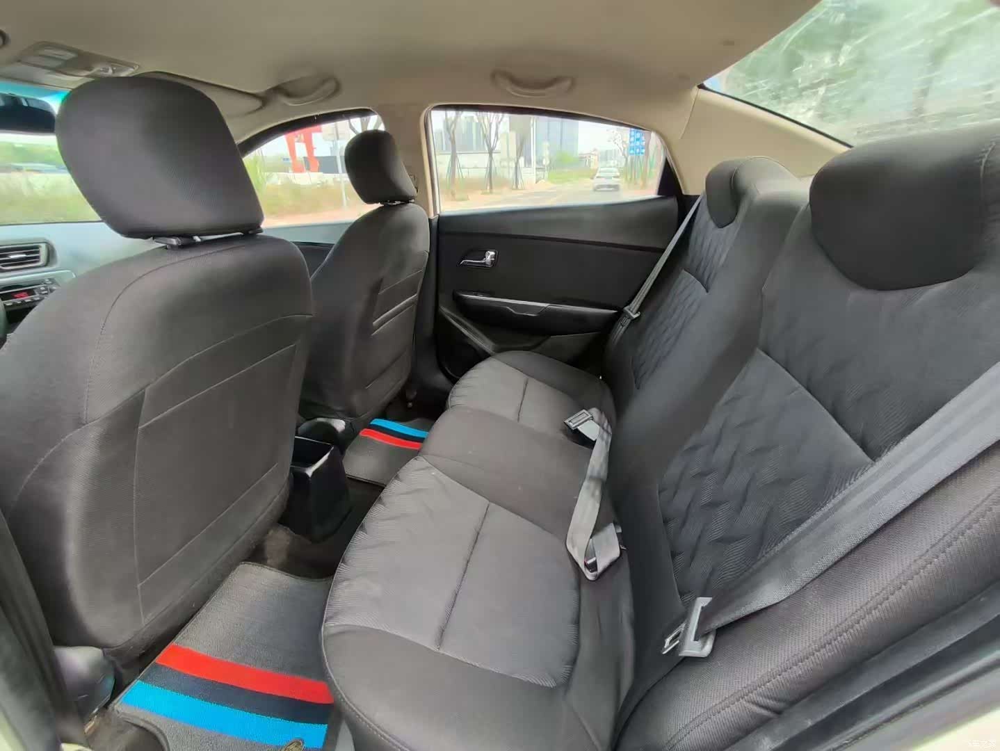 Kia K2, 2014 9