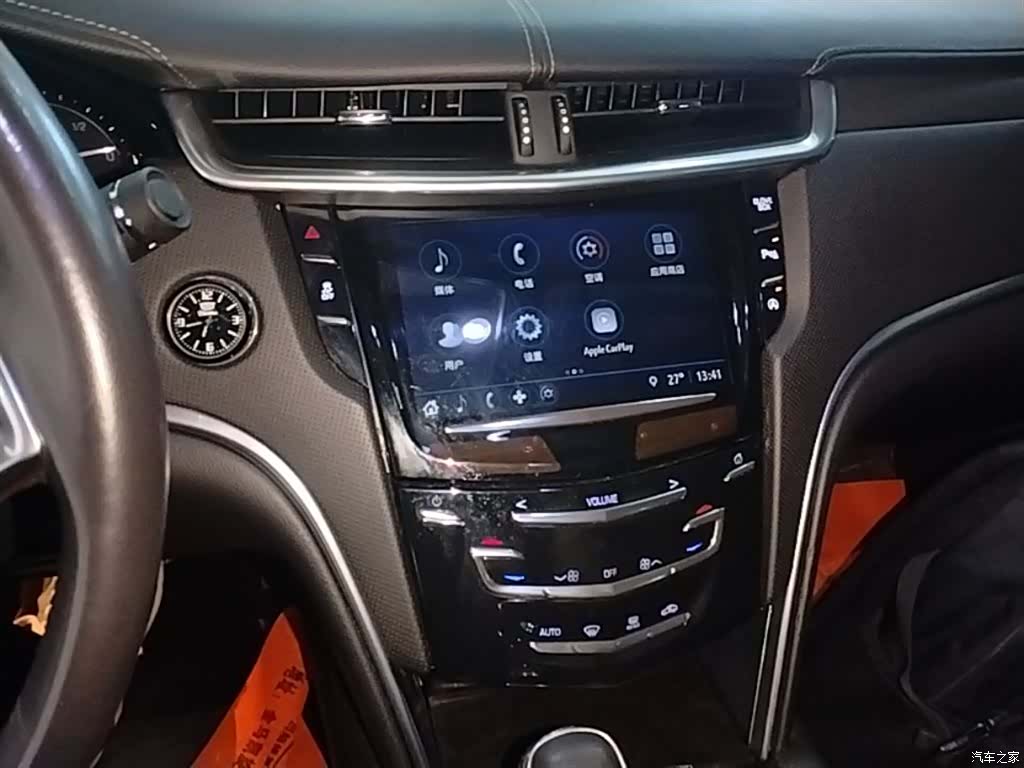 Cadillac XTS, 2019 13