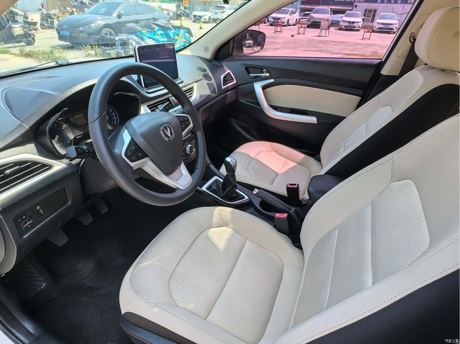 Changan V7, 2017 4