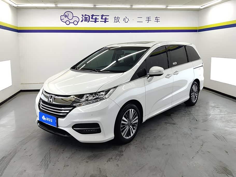 Honda Odyssey 2018 2.4L Luxury