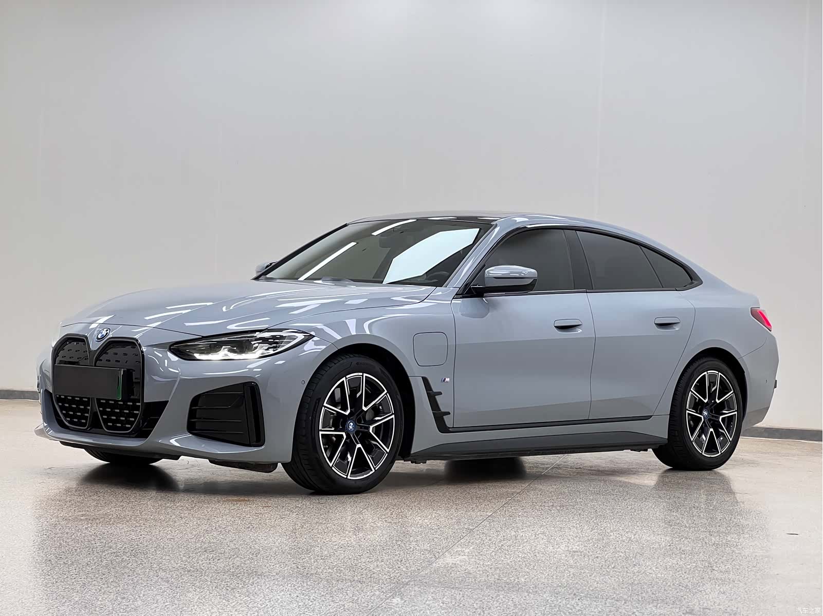 BMW i4, 2024 1