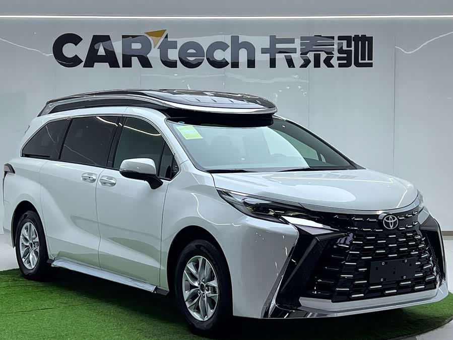 Toyota Granvia 2024, фото 7