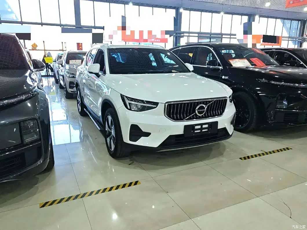 Volvo XC40, 2022 3