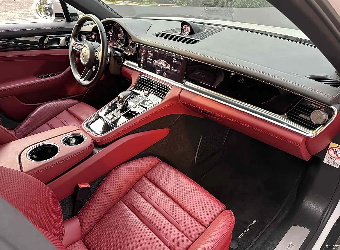 Porsche Panamera, 2021 11