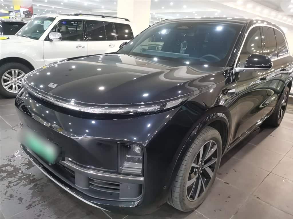 Li Auto L8