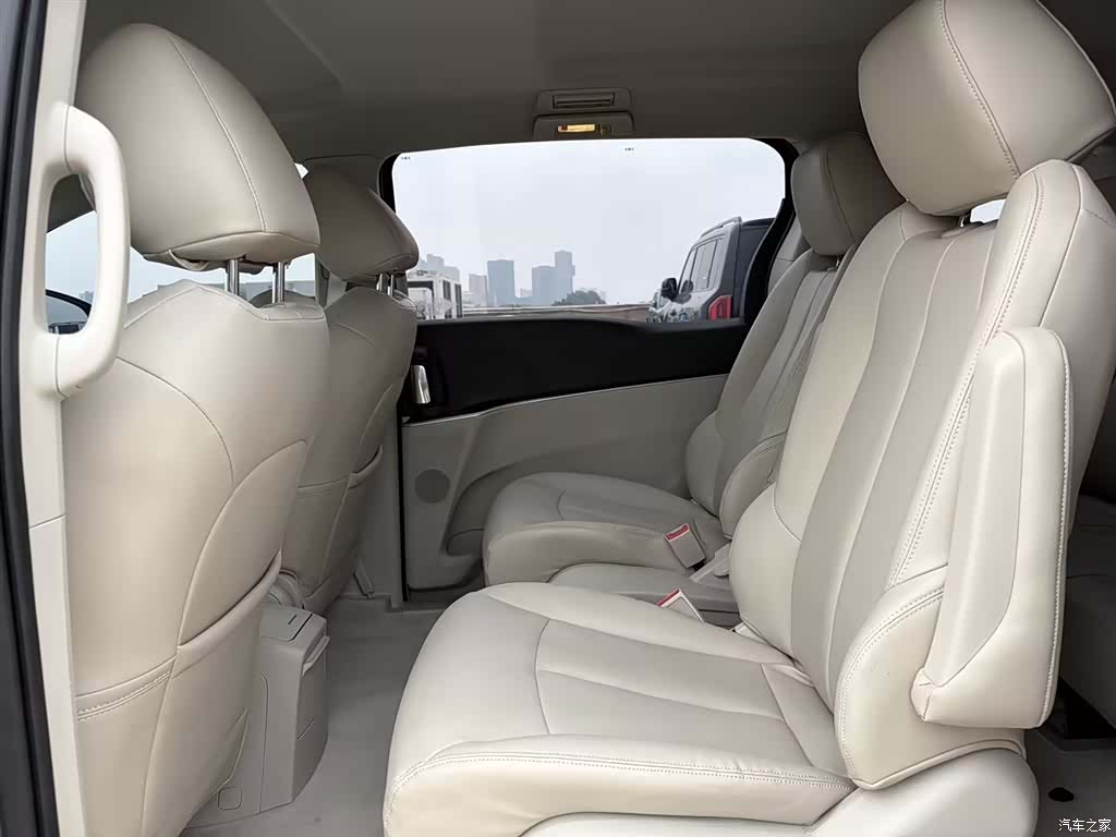 Buick GL8, 2023 11