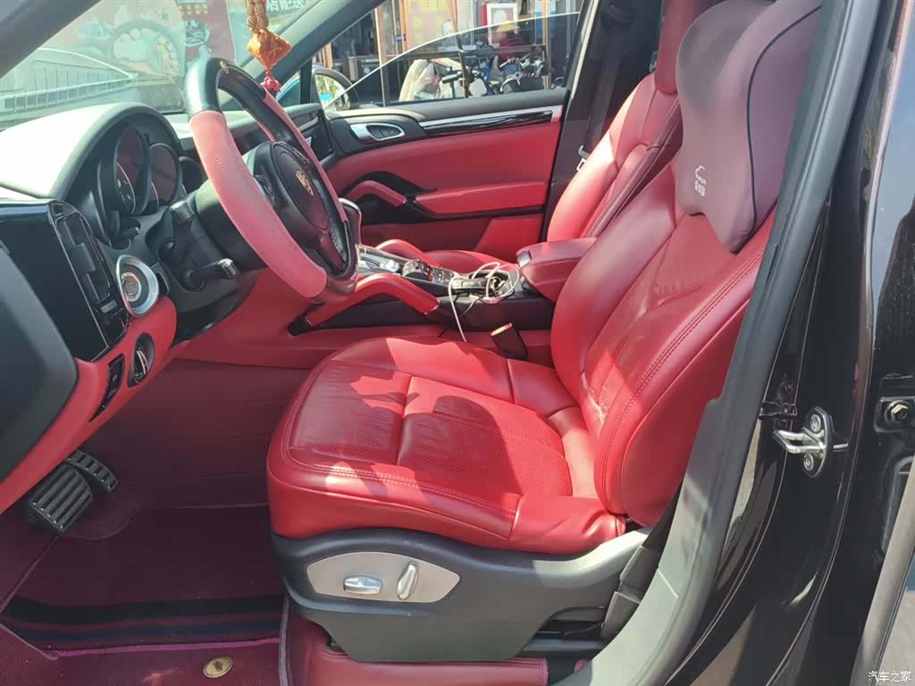 Porsche Cayenne, 2014 8