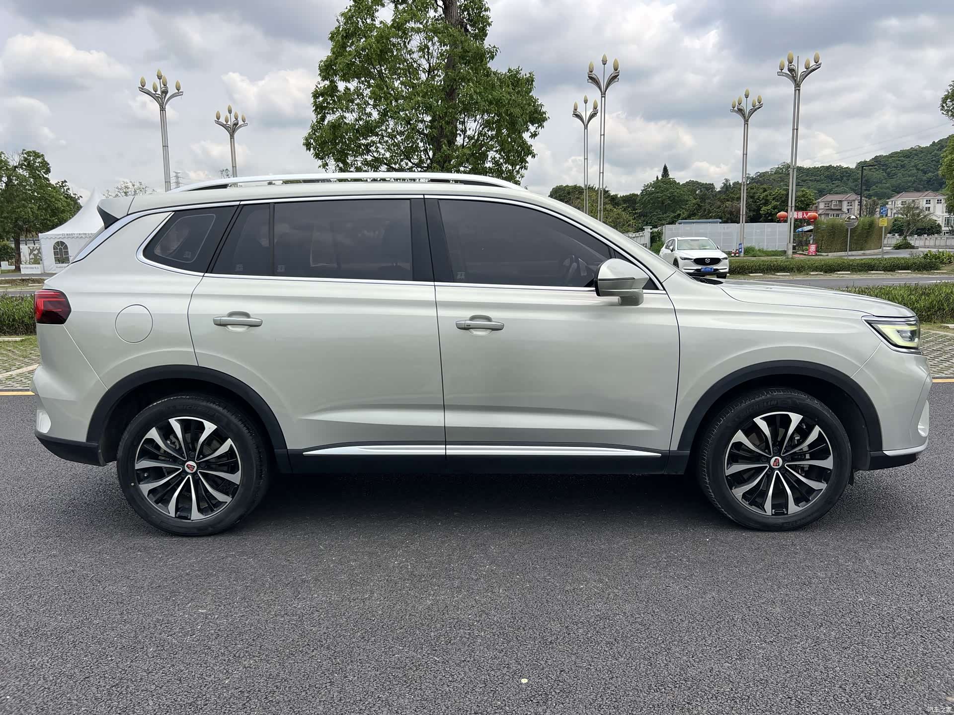 Roewe RX5, 2020 7