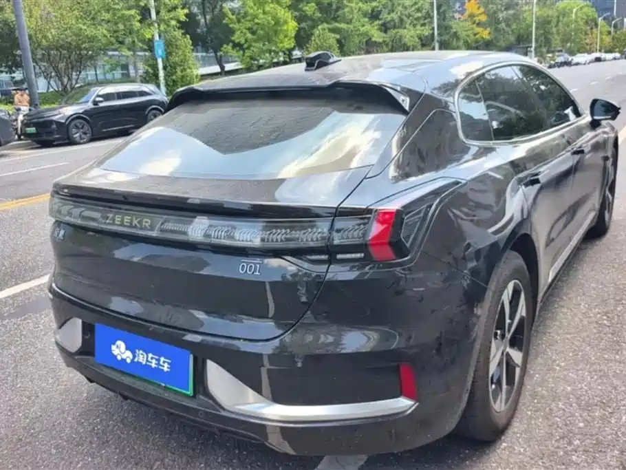 Zeekr 001