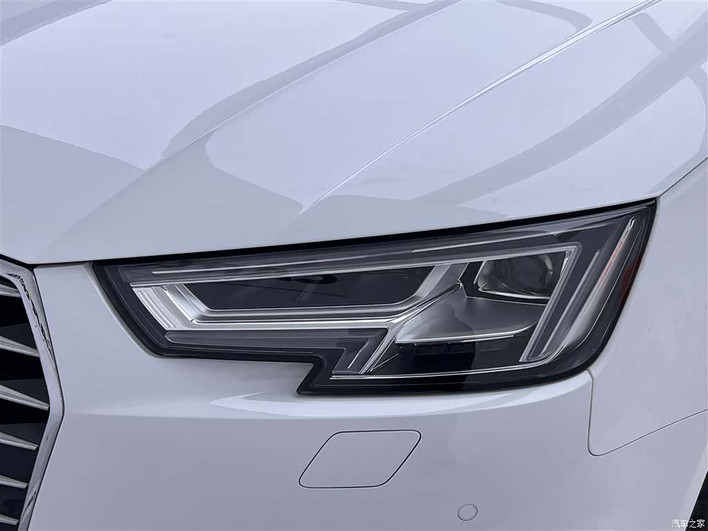 Audi A4L, 2019 9