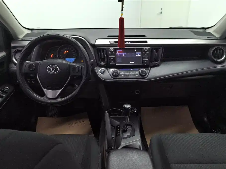 Toyota RAV4 Rongfang