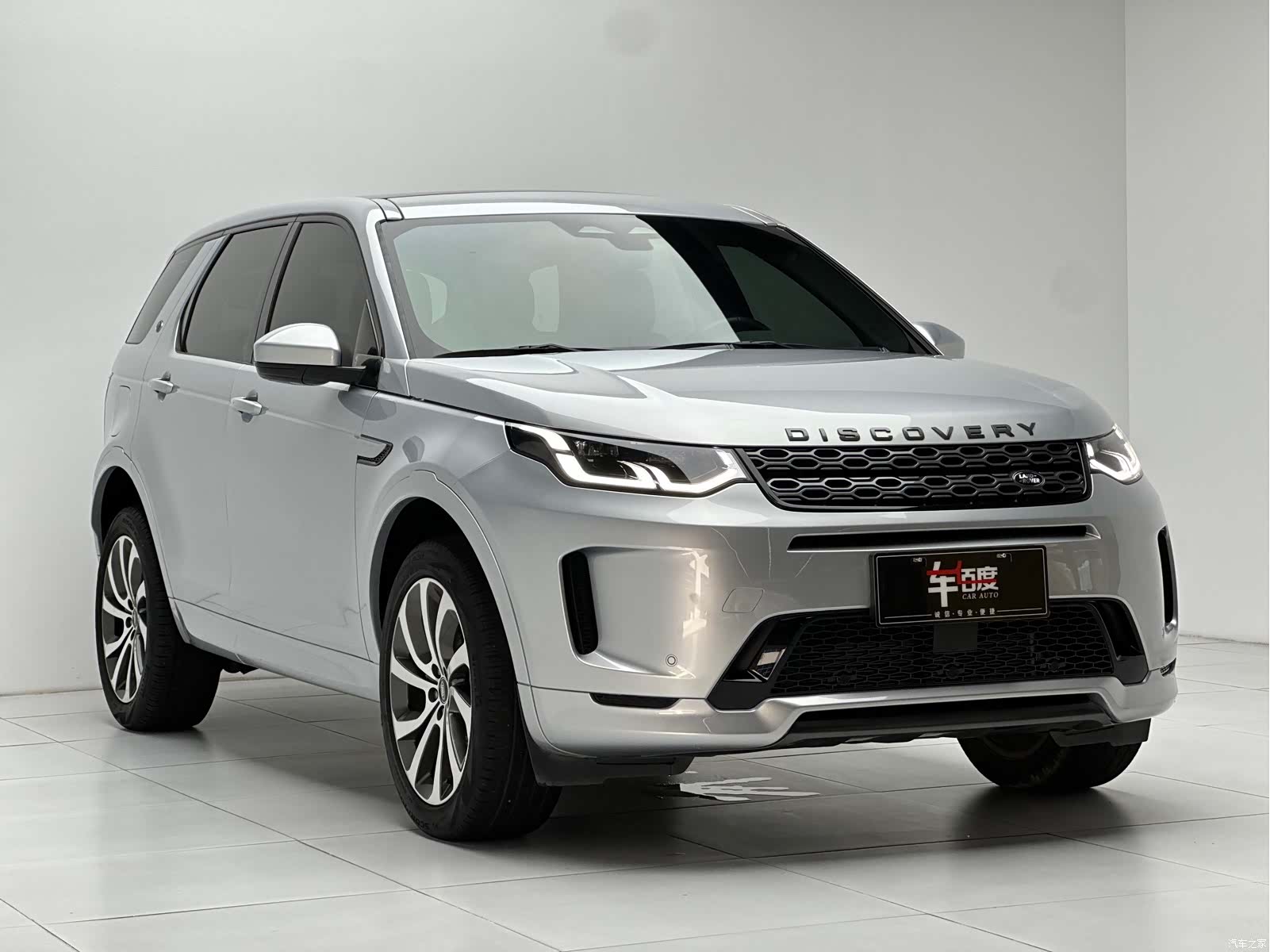 Land Rover Discovery, 2022 3