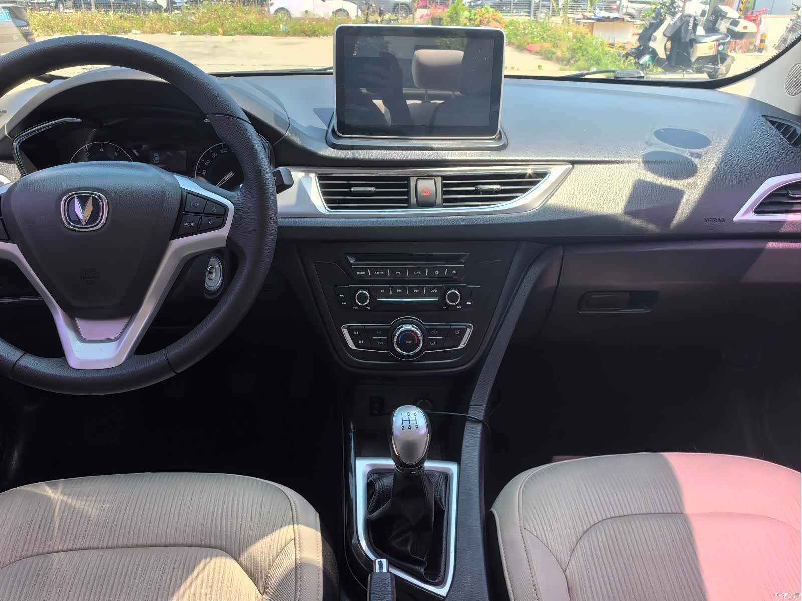 Changan V7, 2017 8
