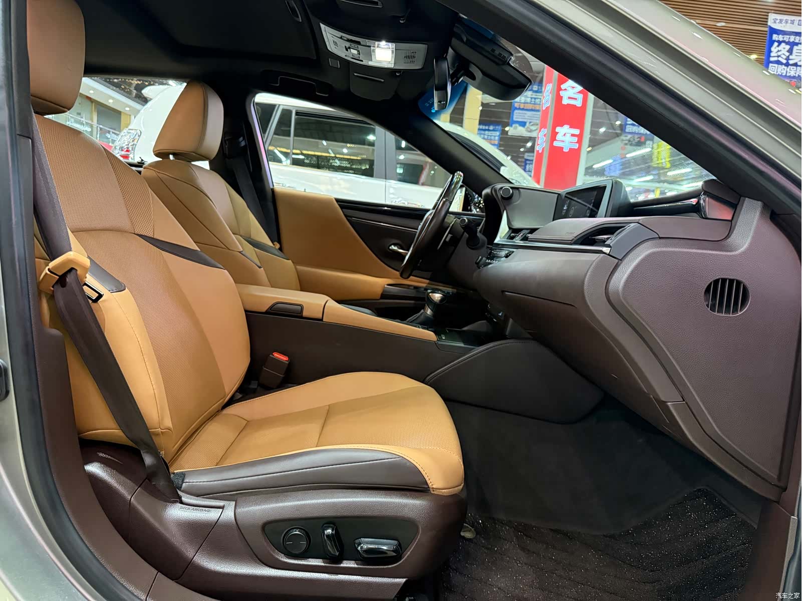 Lexus ES, 2020 26