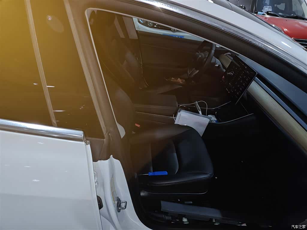 Tesla Model 3, 2020 17