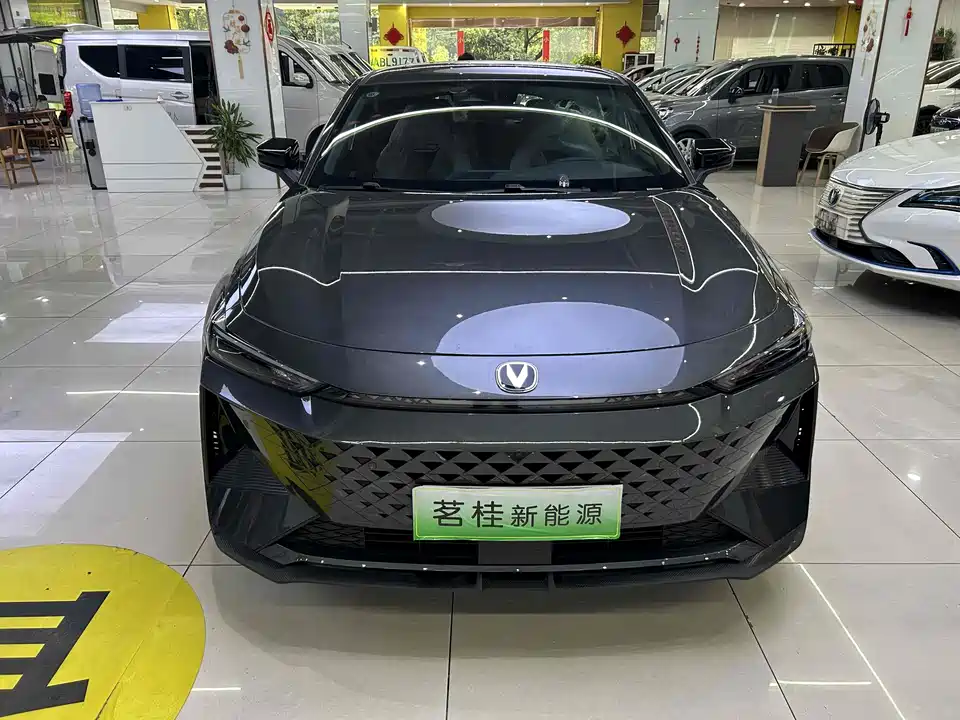 Changan UNI-V Smart iDD