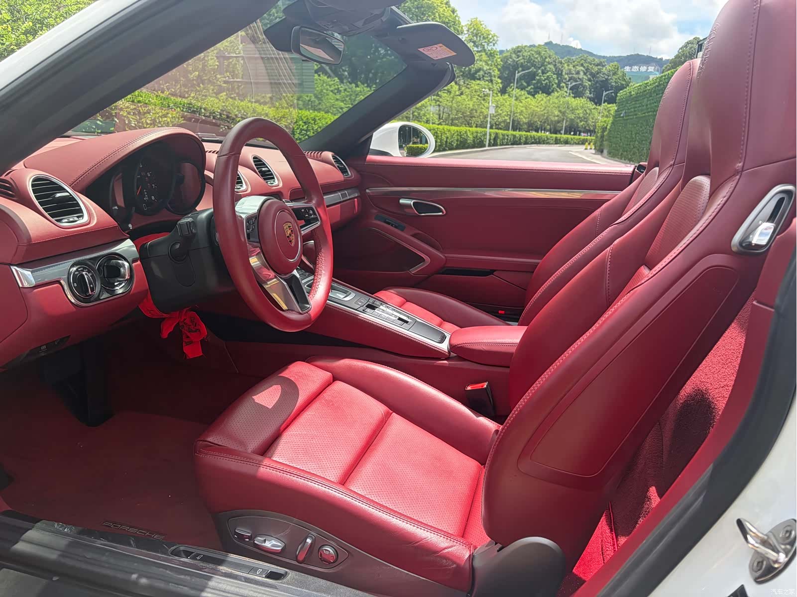 Porsche Boxster, 2024 11