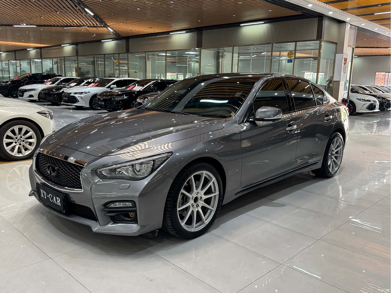 Infiniti Q50L