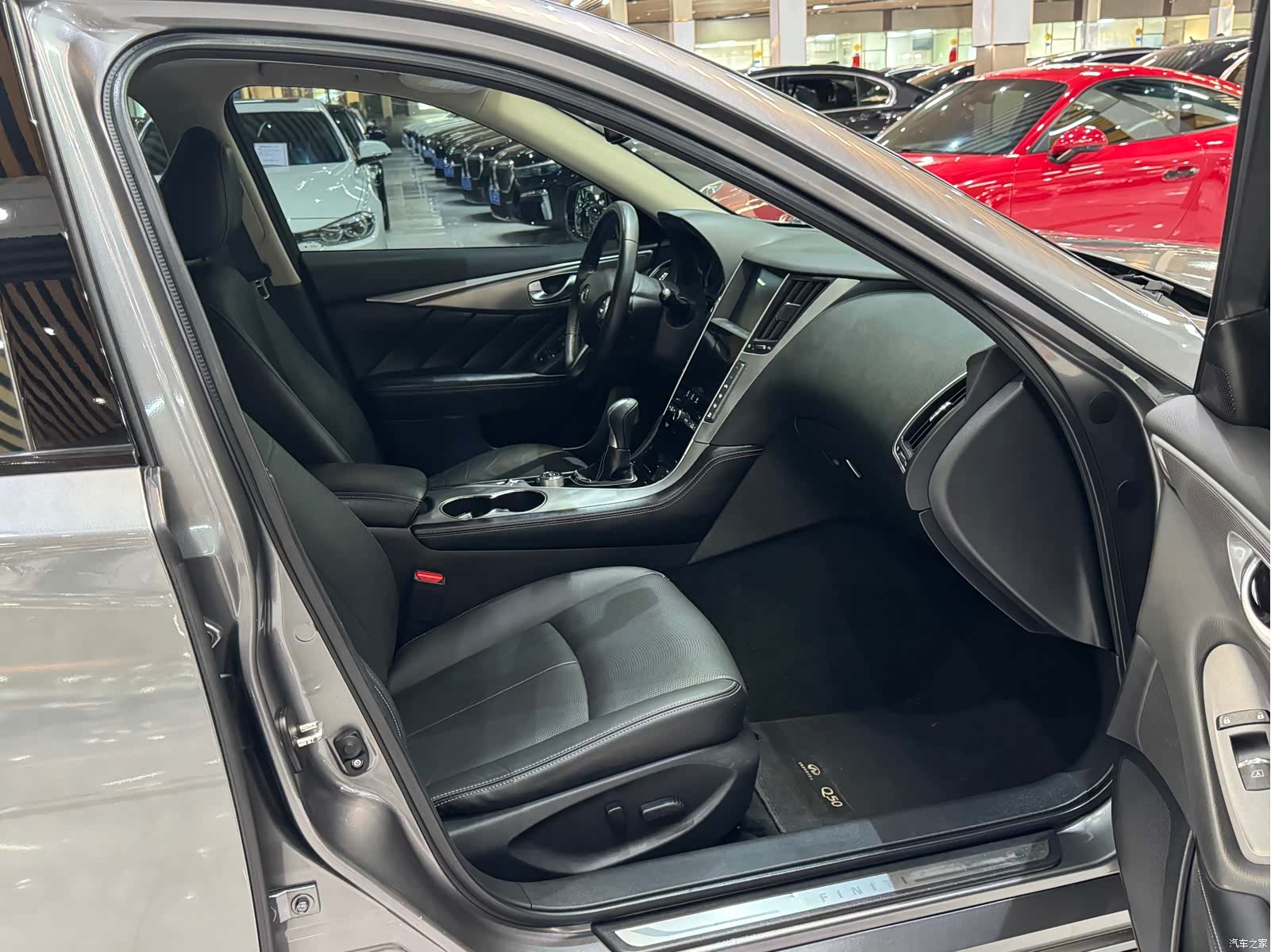 Infiniti Q50L, 2017 25