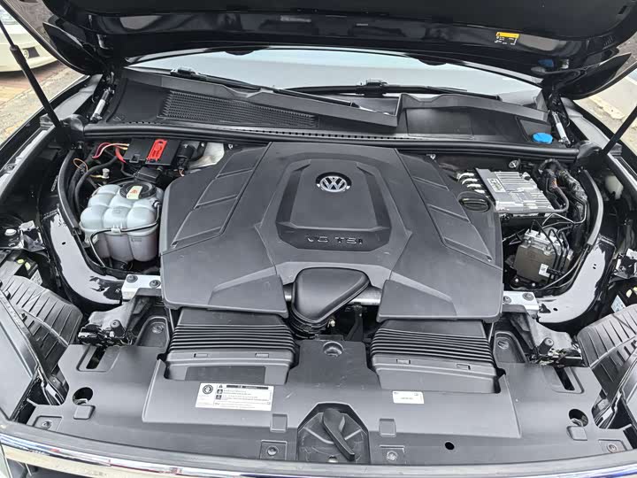 Volkswagen Touareg, 2020 года фото 11