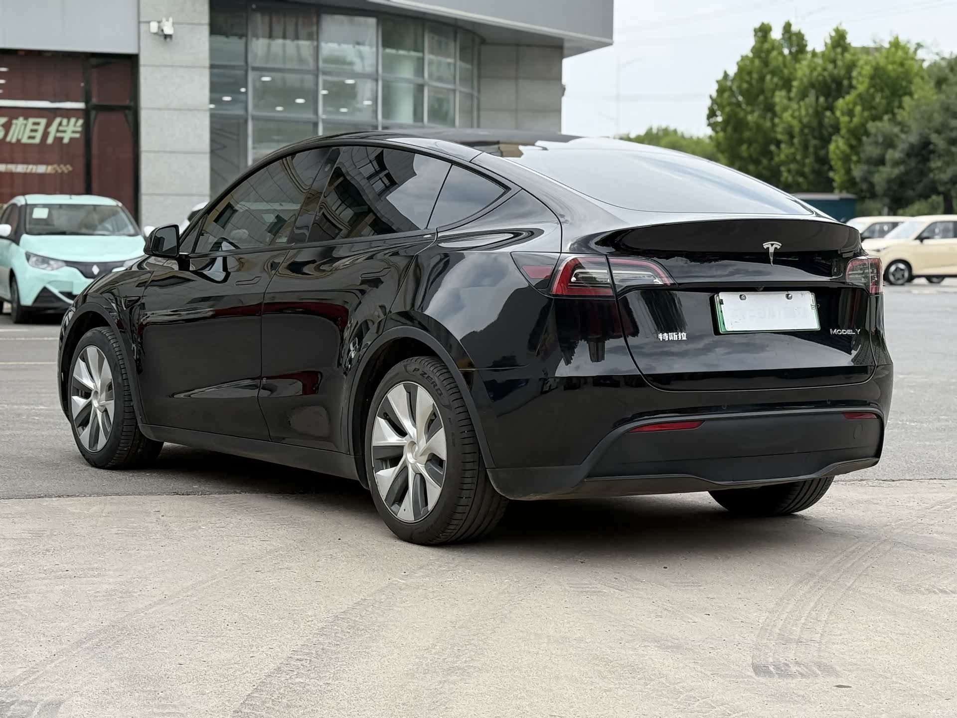 Tesla Model Y, 2022 10