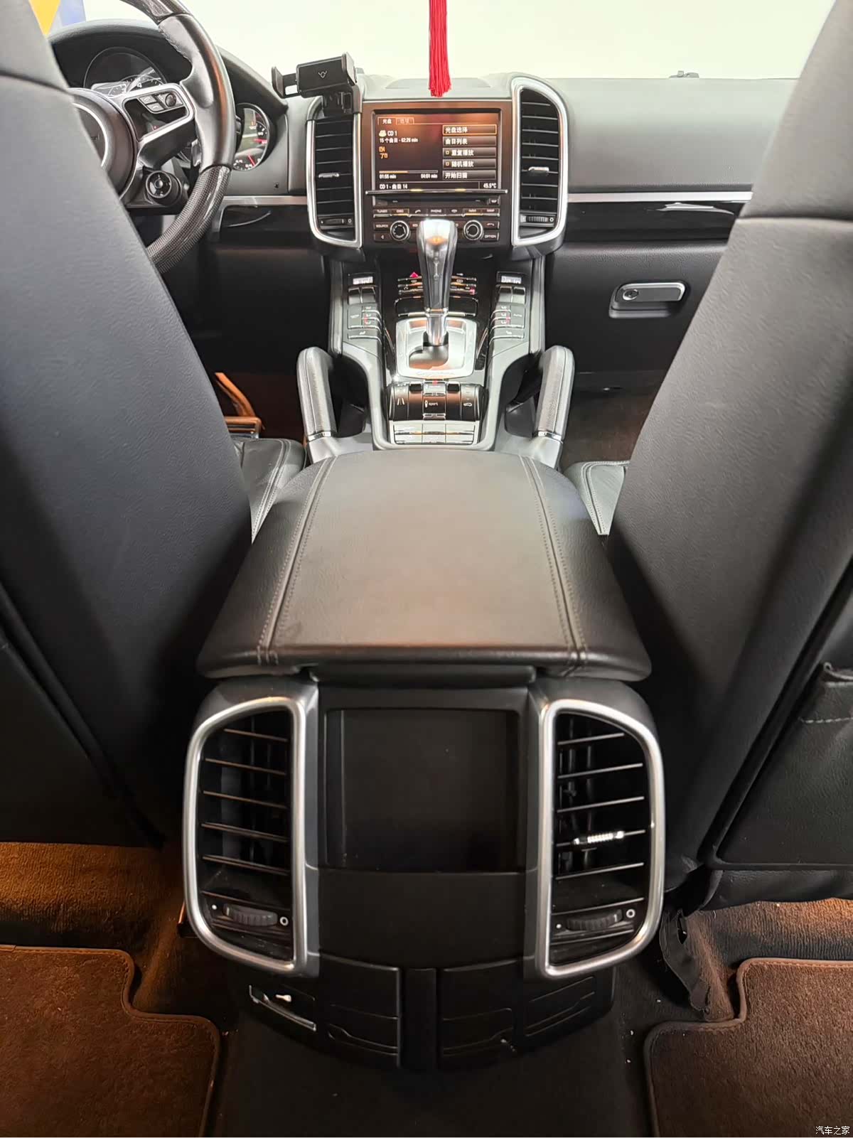 Porsche Cayenne, 2011 все фото